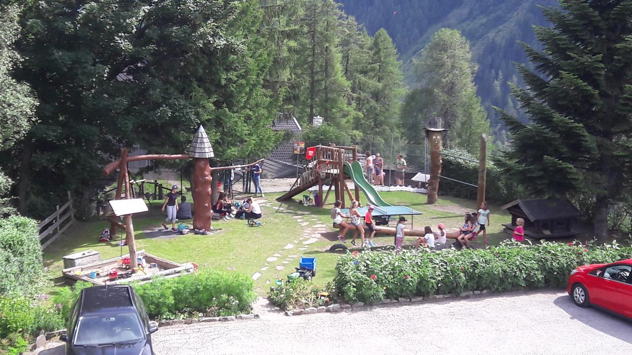 Familienpension Gletscherblick Heiligenblut Exterior foto